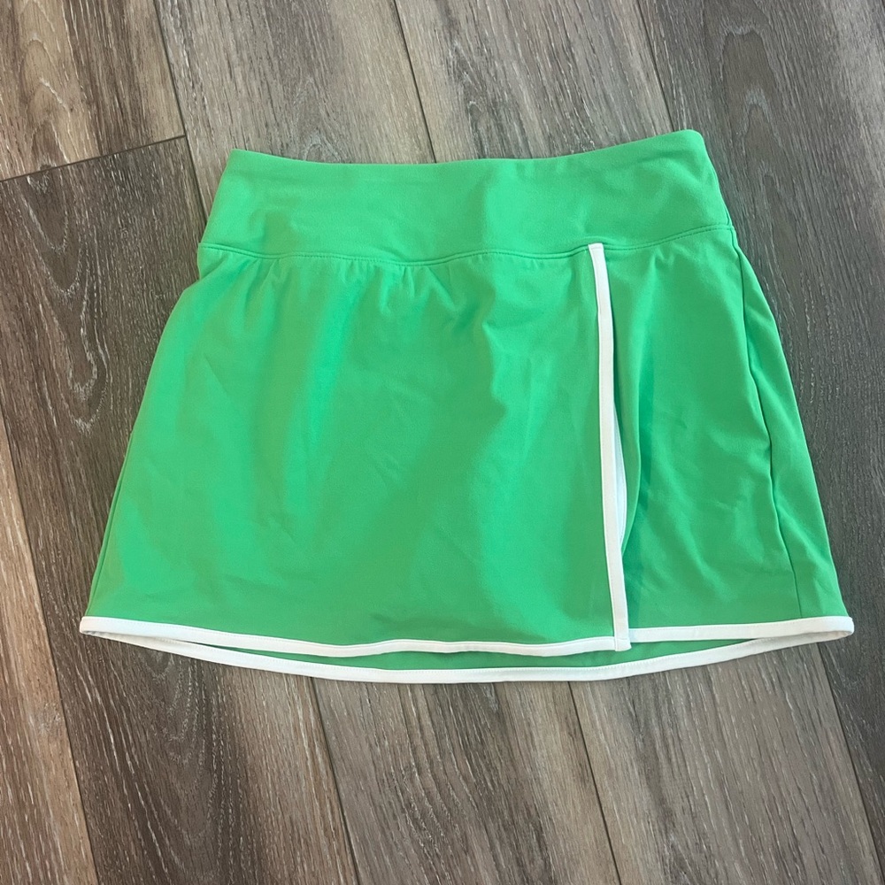 Green Women's Athletic/leisure skort